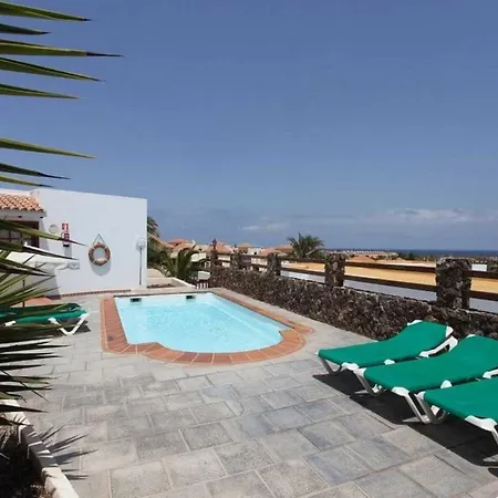 With Private Pool Near The Beach Vila *