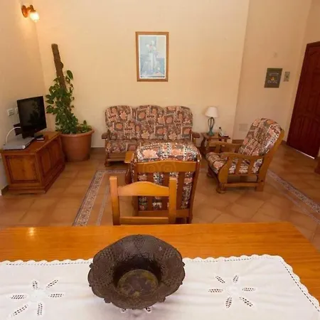 With Private Pool Near The Beach Caleta De Fuste