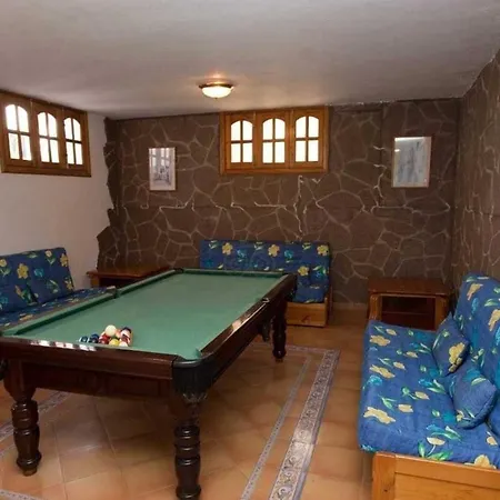With Private Pool Near The Beach Vila