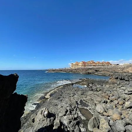 With Private Pool Near The Beach Vila *