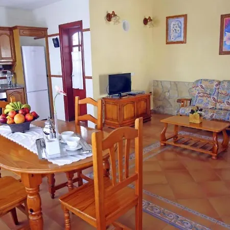 With Private Pool Near The Beach Caleta De Fuste
